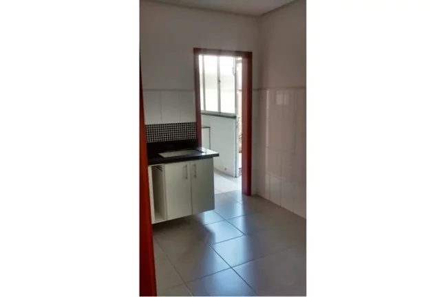 Imagem Apartamento à venda em Porto Alegre, Petrópolis, com 3 quartos, 77m²