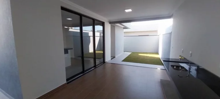 Imagem Linda Casa no Condomínio Ouro Ville Taubaté