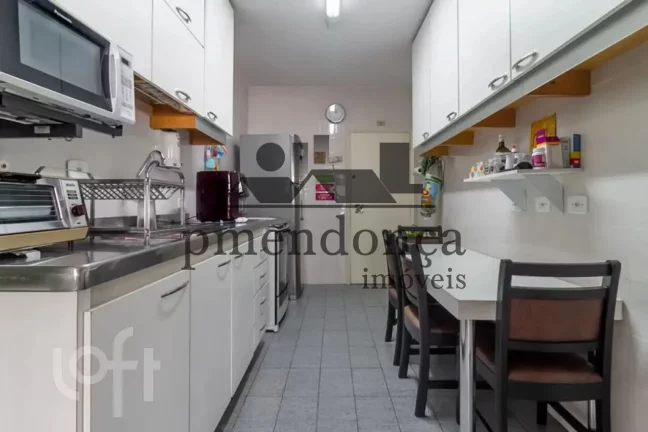 Imagem Apartamento em Higienópolis com 130m², 3 quartos (1 suíte) e 1 vaga.