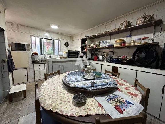 Imagem Casa com 4 quartos e 6 banheiros à Venda, 347 m² por R$ 1.100.000