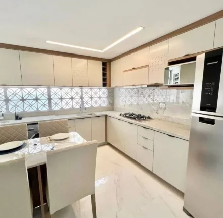 Imagem Excelente apartamento à venda, no bairro Aparecida em Santos!