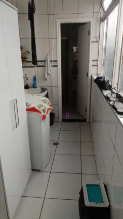 Imagem apartamento no Embaré com 125m2, 2 quartos, dependencia completa de empregada e 1 vaga demarcada, elevador de frente no Embaré.
