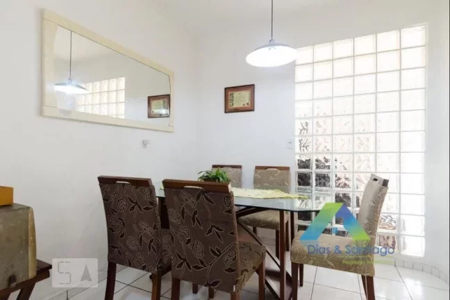 Imagem Apartamento com quintal e churrasqueira em condomínio diferenciado, com 2 dormitórios, 2 vagas com área gourmet excelente localização.