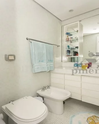 Imagem Apartamento com living para 3 ambientes, terraÃ§o, 4 suÃ­tes, lavabo, copa, cozinha, Ã¡rea de serviÃ...