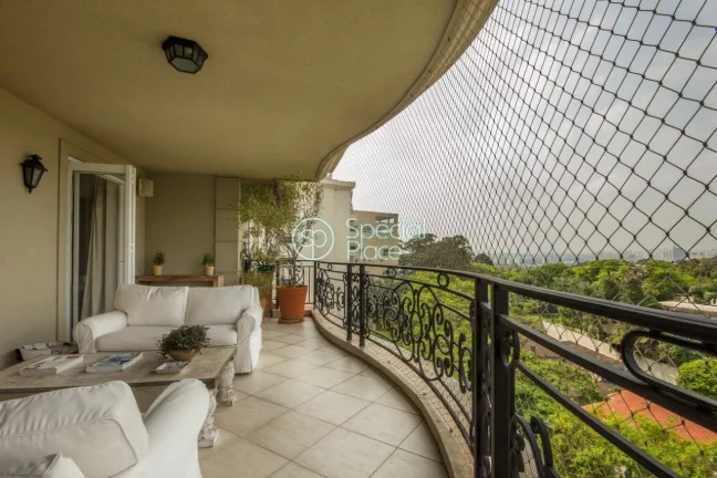 Imagem Excelente apartamento com 367m² na melhor rua do Jardim Guedala. Ótima planta com ambientes amplos...