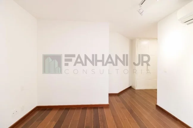 Imagem Apartamento de luxo para locação no Itaim Bibi, São Paulo-SP: 3 quartos, 3 suítes, 3 salas, 4 banheiros, 3 vagas e 172m².