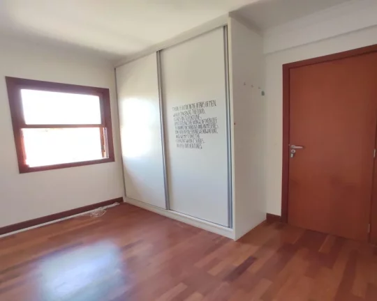 Imagem Sobrado em Condomínio no Butantã com 4dorms(2suítes) Próximo metrô e USP!!