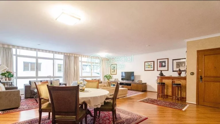 Imagem Amplo apartamento com 205m² no Jardim Paulista. Living muito claro e espaçoso, 03 dormitórios, se...