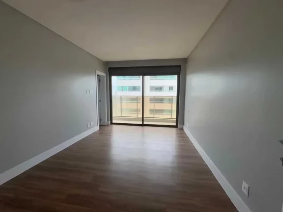 Imagem Apartamento sem mobilia com 3 dormitórios sendo 3 suítes e 2 vagas de garagem em Itajaí