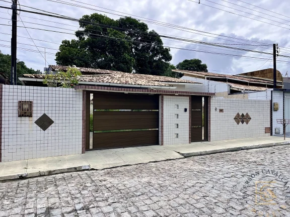 Imagem Casa Térrea com 3 quartos à Venda no Bairro Serraria, Maceió/AL