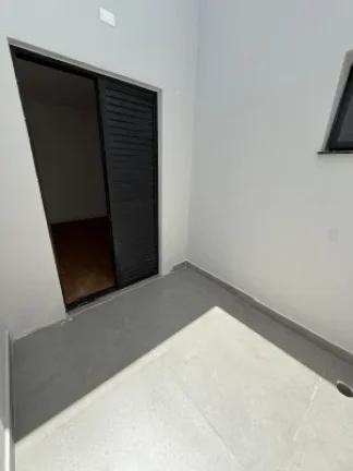 Imagem Casa para Venda em Santo André, Vila Pires, 3 dormitórios, 1 suíte, 1 banheiro, 2 vagas