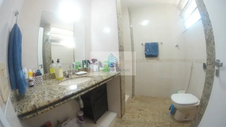 Imagem Apartamento de Luxo à Venda no Ingá, Niterói-RJ: 4 Quartos, 1 Suíte, 1 Sala, 3 Banheiros, 1 Vaga de Garagem, 157m² de Área