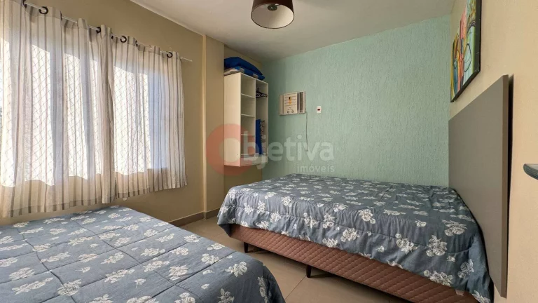 Imagem Cobertura duplex para venda, a 50 metros da Praia do Forte - Cabo Frio