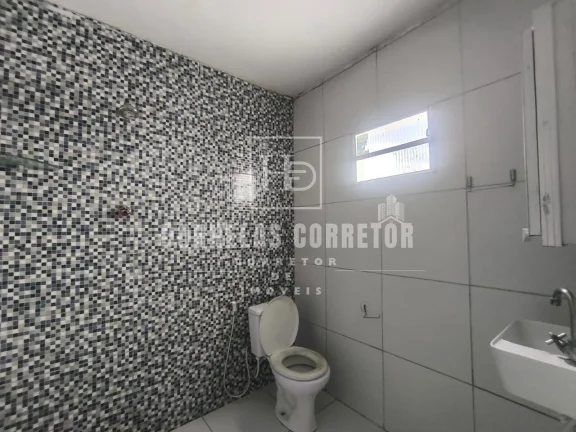 Imagem Casa à Venda no Cabanga - Bem Localizada, Arejada e com Aceite de Veículo