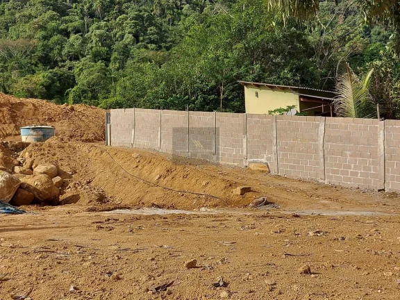 Imagem Área para Venda em Ubatuba / SP no bairro Ubatumirim