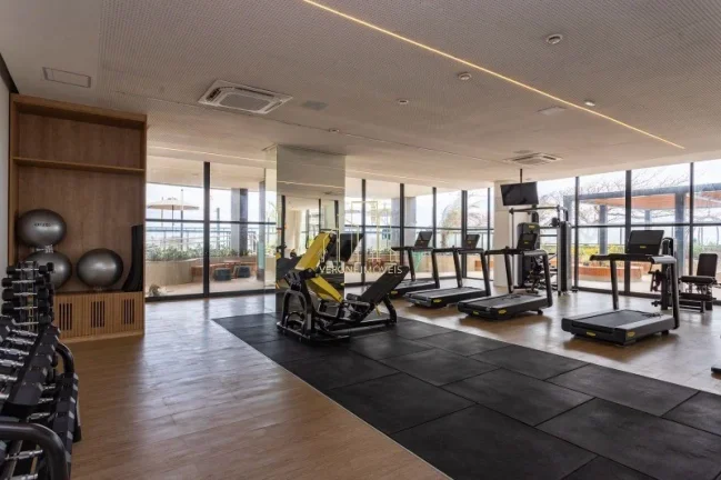Imagem Apartamento à Venda no Beach Class Jaguaribe ? 2 Quartos, Varandão e Vista Privilegiada | 64 m² | 2 Vagas