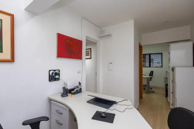 Imagem Sala comercial no Centro de Curitiba, PR