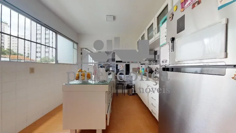 Imagem Apartamento à venda na Rua Sabará com 4 quartos sendo 1 suíte e 2 vagas, 151m²