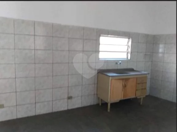 Imagem Salão comercial à venda em Jardim Guayana, Taboão da Serra - SP