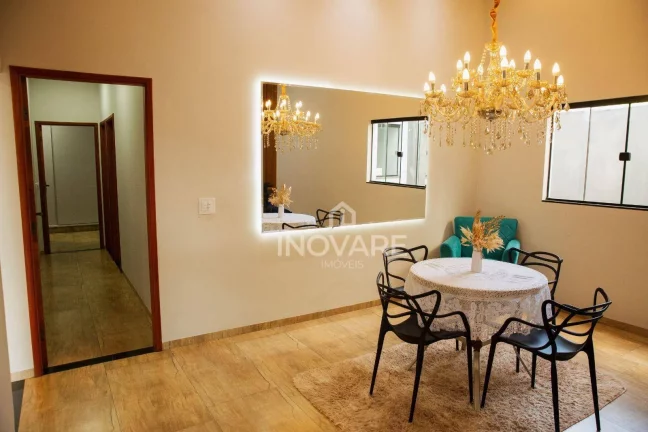Imagem Casa com 3 dormitórios à venda, 220 m² por R$ 730.000,00 - Karfan - Itumbiara/GO