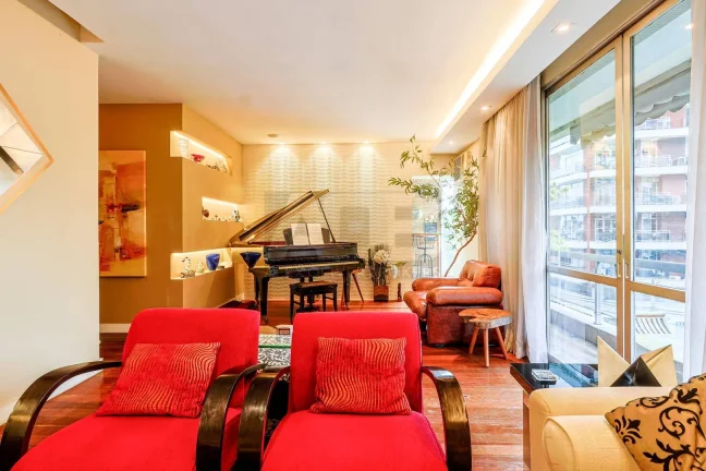 Imagem Apartamento à venda na Lagoa, 150m2, 2vgs, 3 quartos, na Alexandre Ferreira