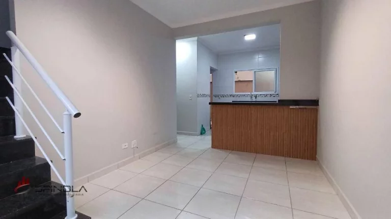 Imagem Sobrado com 2 dormitórios à venda, 58 m² por R$ 320.000,00 - Maracanã - Praia Grande/SP