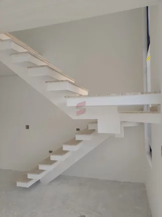Imagem SOBRADO com 3 dormitórios à venda por R$ 699.000,00 no bairro Capão da Imbuia - CURITIBA / PR