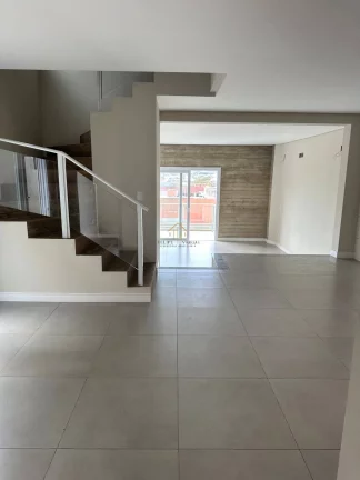 Imagem Casa NOVA de 3 suítes em Garopaba
