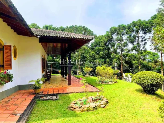 Imagem Casa em Condomínio Fechado à Venda em Campos do Jordão | Terreno de 2.500m2 e Lazer Completo