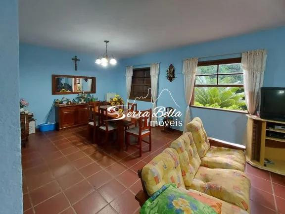 Imagem Casa com 3 dormitórios à venda, 174 m² por R$ 1.300.000,00 - Albuquerque - Teresópolis/RJ