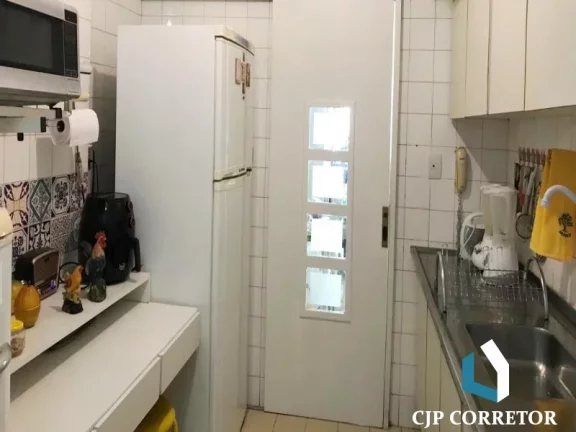 Imagem Apartamento de três quartos com suíte e dependência para vender