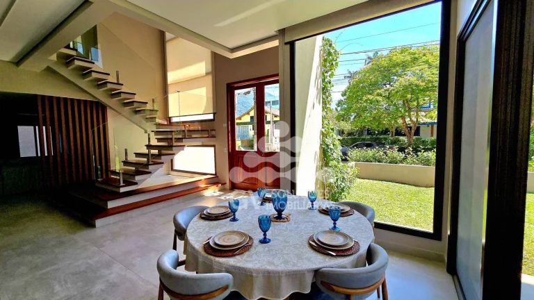 Imagem Casa com 6 quartos à venda, por R$ 3.900.000 - Condomínio Lagoinha - Ubatuba/SP