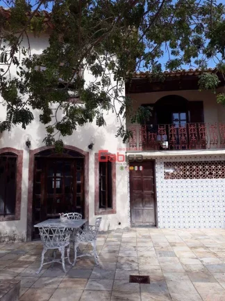 Imagem Casa com 3 dormitórios à venda, 320 m² por R$ 1.600.000,00 - Passagem - Cabo Frio/RJ