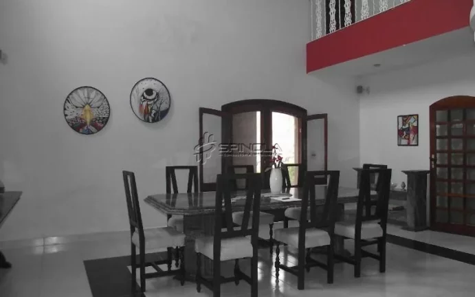 Imagem Sobrado com 4 dormitórios à venda, 710 m² por R$ 1.500.000,00 - Solemar - Praia Grande/SP