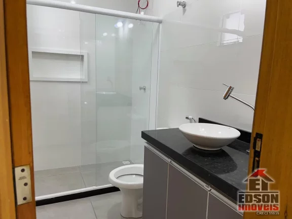 Imagem Linda Casa, 2 Quartos, sendo 1 Suíte, Área Gourmet