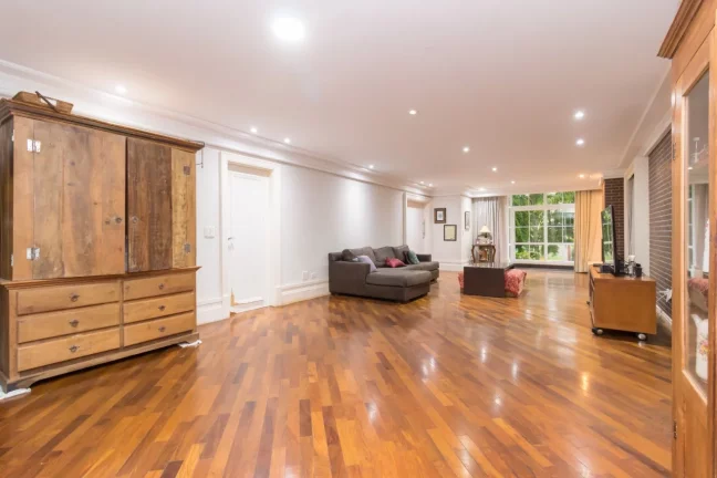 Imagem Casa 5 suites Campo Comprido