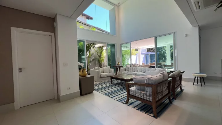 Imagem Casa Moderna e Decorada á venda na Riviera - Módulo 5