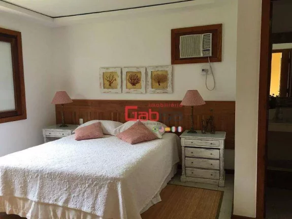 Imagem Casa com 5 dormitórios à venda, 600 m² por R$ 5.100.000,00 - Ferradura - Armação dos Búzios/RJ