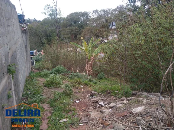 Imagem Terreno à Venda em Bairro Tranquilo com localização privilegiada