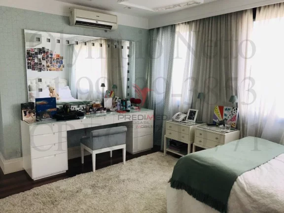 Imagem Linda Cobertura em Moema, andar alto com 272 mts2 , 3 Suites e 4 Vagas de Garagem