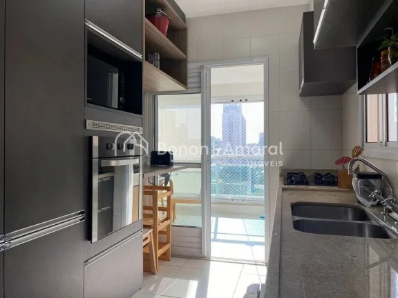 Imagem Apartamento à venda, 109m² com 3 quartos no Taquaral em Campinas - SP.

Apartamento em andar alto ...