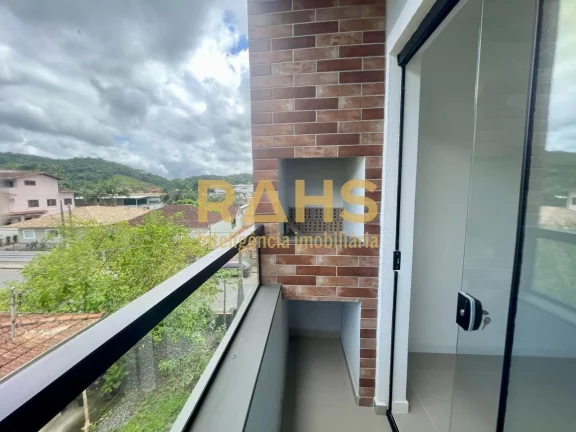 Apartamento com 2 quartos à venda no Bairro Iririú em Joinville - SC, por R$ 265.000,00. Ótimo ap...