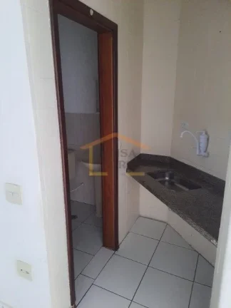 Imagem Prédio Comercial, Térreo + 2 sobresolos, 8 salas, 2 banheiros. 750m², Terreno 10m X 30m. 

Excele...