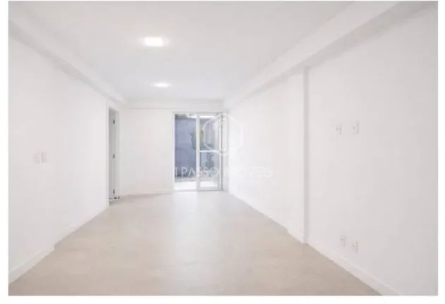 Imagem Apartamento tipo casa Copacabana casinha de boneca área externa reformado