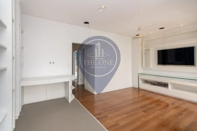 Imagem Casa à venda em São Paulo-SP, Vila Mariana: 3 quartos, 1 suíte, 4 banheiros, 2 vagas, 236m² de área. Aproveite!