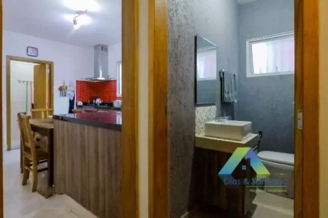 Imagem Casa à venda com 160m², 4 quartos e 2 vagas