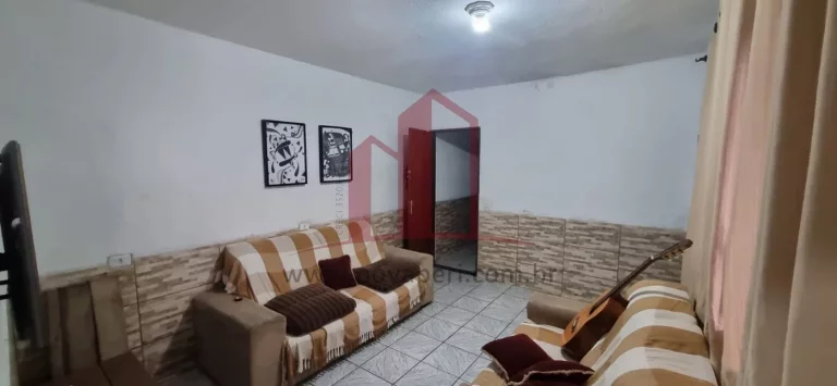 Imagem Imperdível oportunidade de adquirir casa a venda no Jardim Alegria, Francisco Morato-SP! 2 quartos, 1 sala, 2 vagas de garagem.