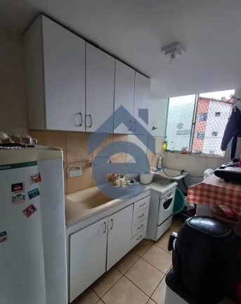 Imagem Apartamento no bairro Petrópolis, 2/4, local diferenciado, com 1 vaga de garagem