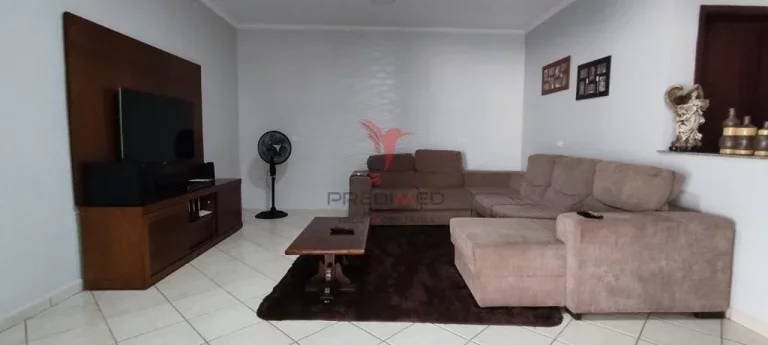 Imagem Vendo Belíssimo Sobrado no Nazareth II em Piracicaba