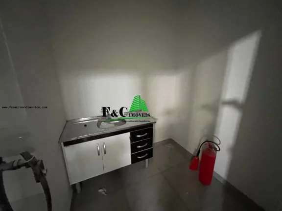 Imagem Barracão para Locação em Limeira, Centro Industrial de Limeira - CIL, 3 banheiros
